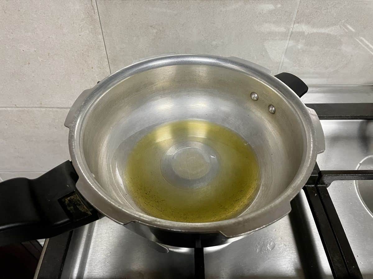 ghee in pressure cooker pan