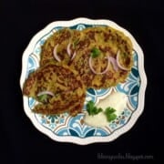 yemeni pancake with black eyed peas