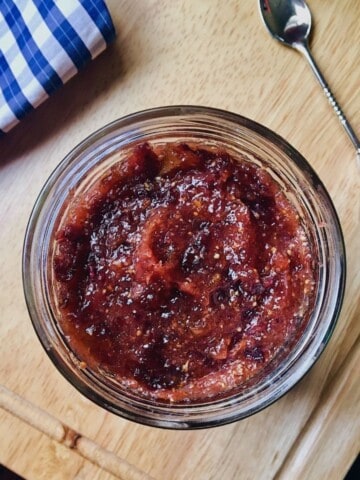 fresh fig balsamic jam in a jar.