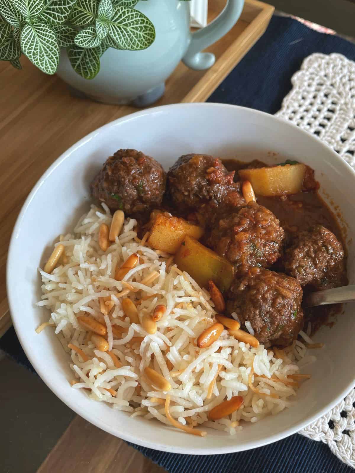 Daoud basha with vermicelli rice