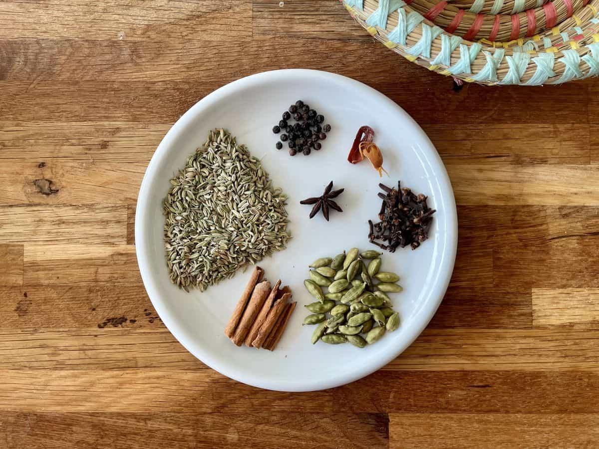 malabar garam masala ingredients