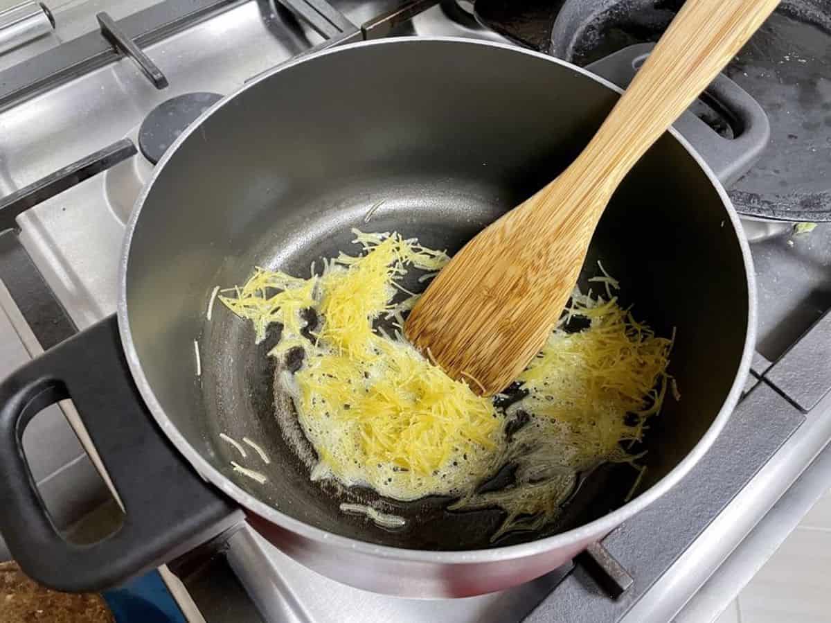 roasting vermicelli in butter