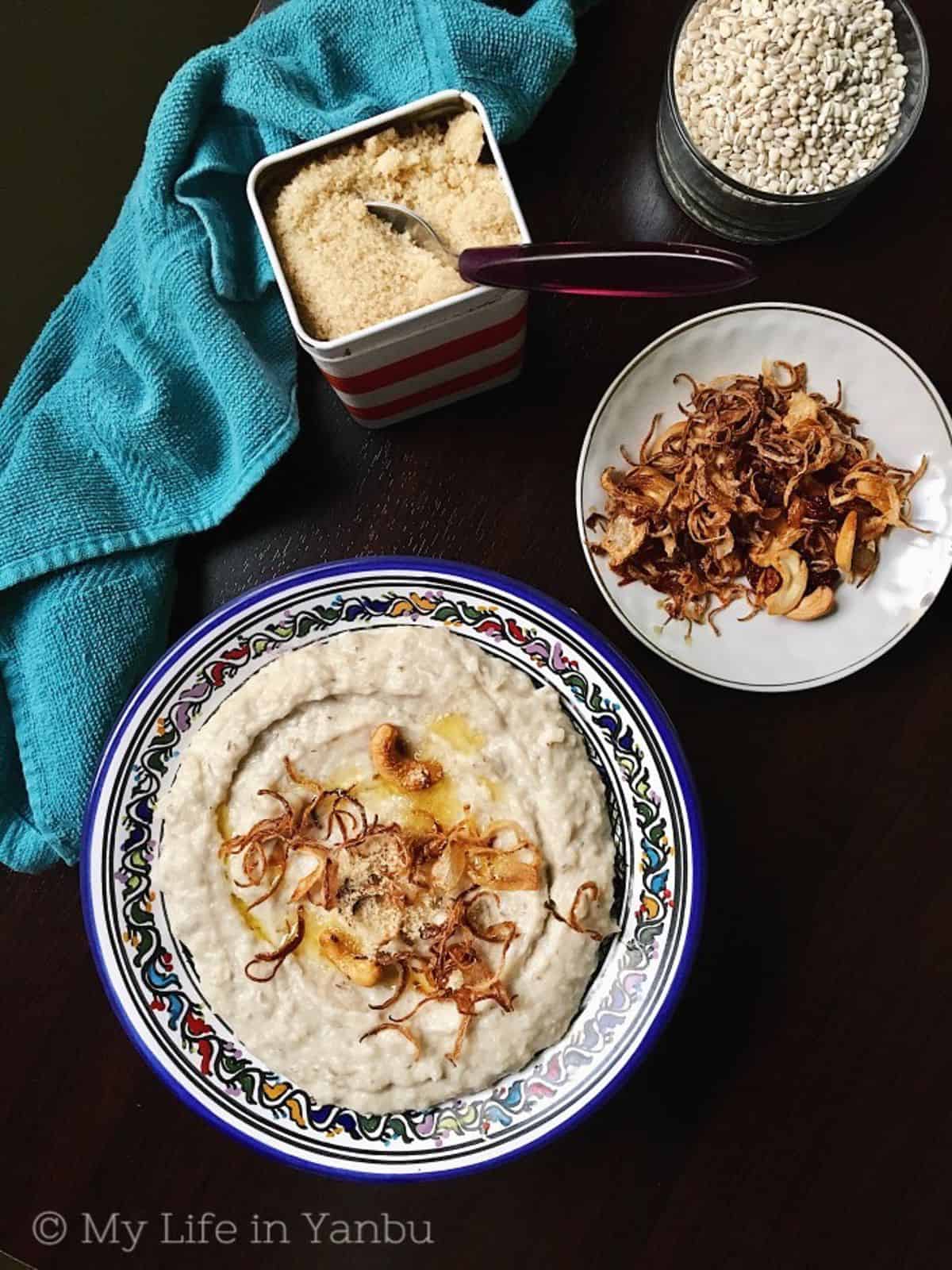 Aleesa served with fried shallots and sugar