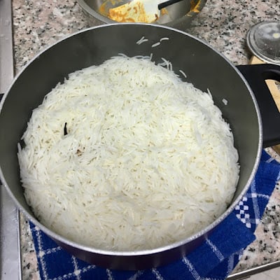 pot with drained rice