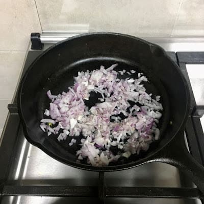 sauting onion