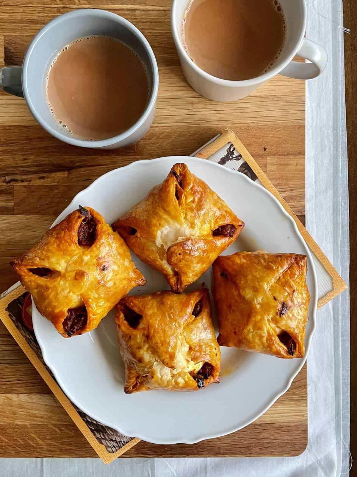 kerala style egg puffs served with chai