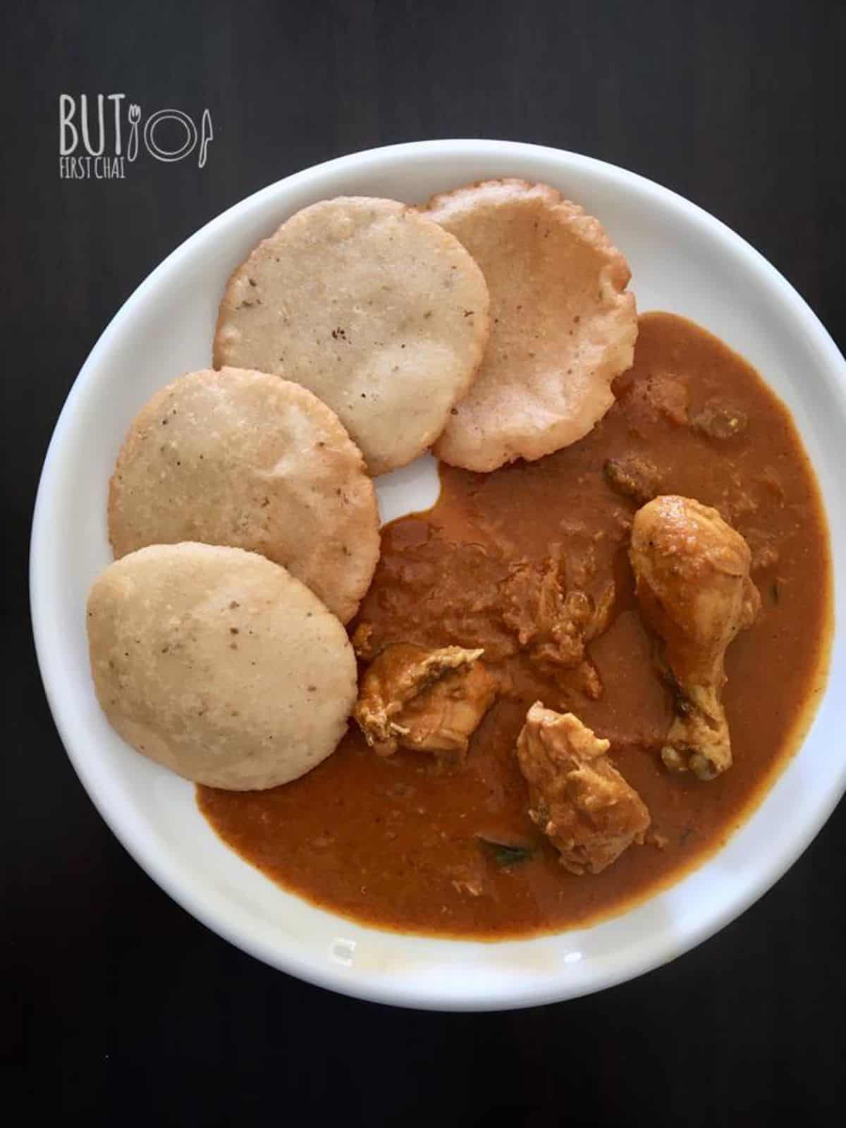 ney pathiri with chicken curry