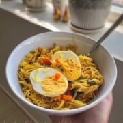 semiya upma recipe served with boiled eggs