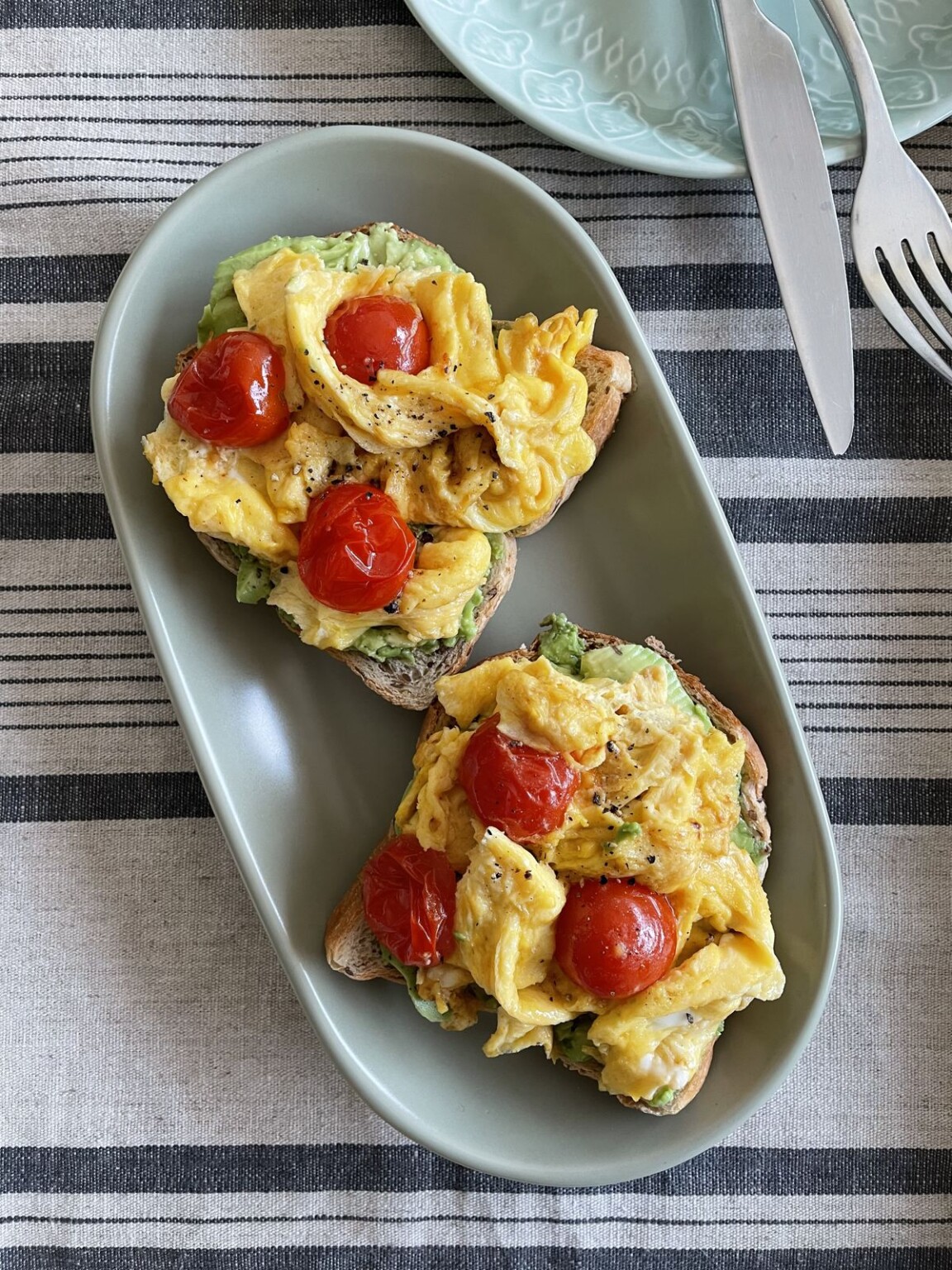 Scrumbled Scrambled Eggs and Avocado | butfirstchai.com