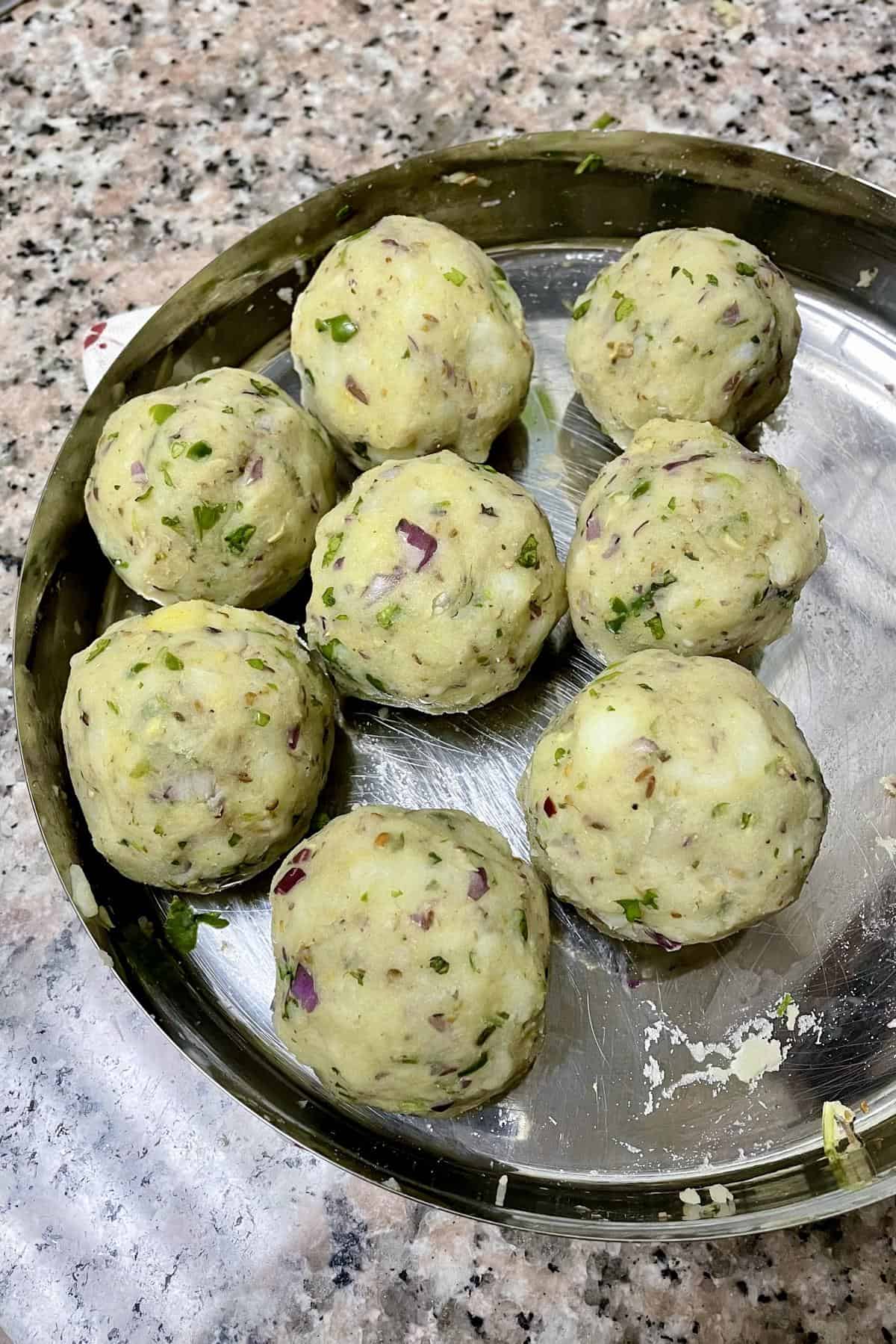 Aloo paratha filling balls