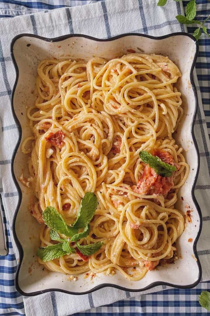 Baked feta pasta served.