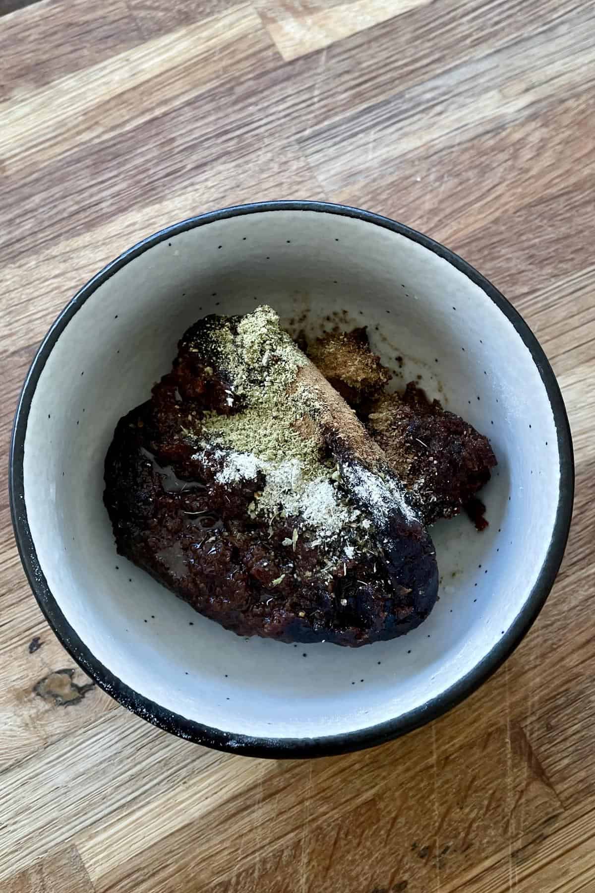 Date paste with ground spice and oil
